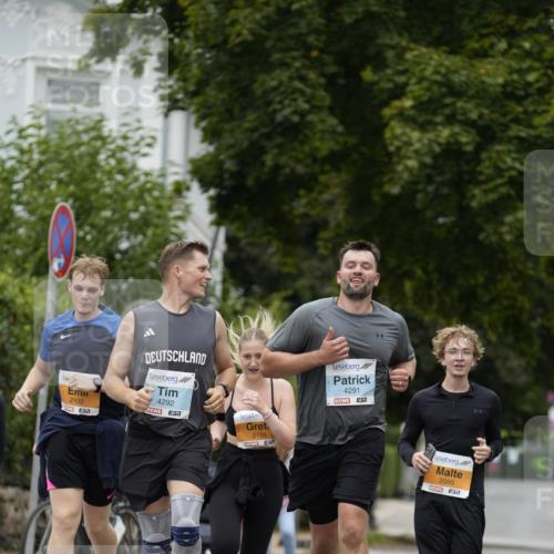 30.08.2026 - Blankeneser Heldenlauf Patografie http://msf.ph/oto/10093089 30.08.2026 13:07:14 Ziel 2099, 2100, 2101, 4291, 4292 meine-sportfotos.de