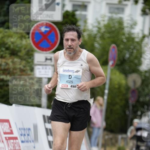 30.08.2026 - Blankeneser Heldenlauf Patografie http://msf.ph/oto/10093098 30.08.2026 13:09:11 Ziel 4025 meine-sportfotos.de