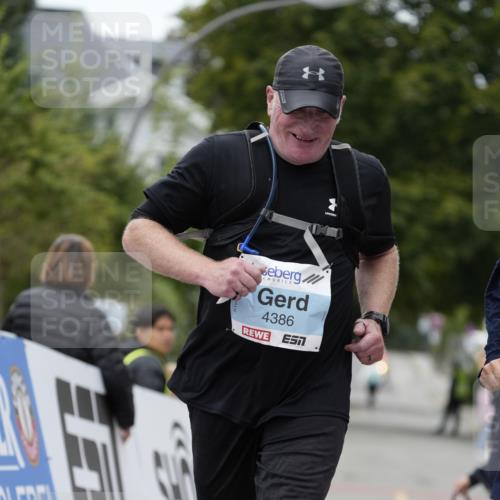 30.08.2026 - Blankeneser Heldenlauf Patografie http://msf.ph/oto/10093121 30.08.2026 13:22:50 Ziel  meine-sportfotos.de
