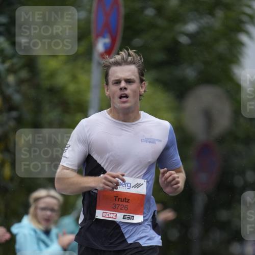 30.08.2026 - Blankeneser Heldenlauf Patografie http://msf.ph/oto/10093136 30.08.2026 09:17:07 Ziel 3726 meine-sportfotos.de