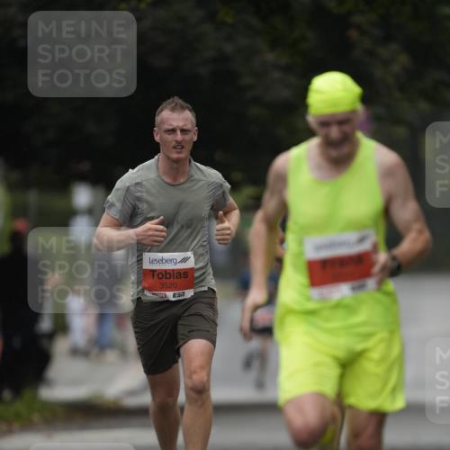 30.08.2026 - Blankeneser Heldenlauf Patografie http://msf.ph/oto/10093209 30.08.2026 09:22:04 Ziel 3585, 3674, 3711 meine-sportfotos.de