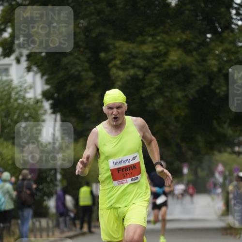 30.08.2026 - Blankeneser Heldenlauf Patografie http://msf.ph/oto/10093211 30.08.2026 09:22:08 Ziel 3520, 3585, 3674, 3711 meine-sportfotos.de