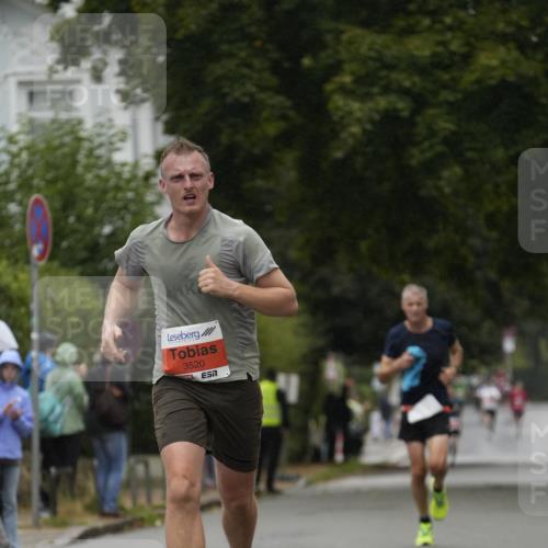 30.08.2026 - Blankeneser Heldenlauf Patografie http://msf.ph/oto/10093212 30.08.2026 09:22:10 Ziel 3520, 3585, 3674, 3711, 3712 meine-sportfotos.de