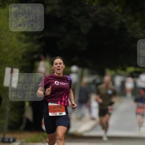 30.08.2026 - Blankeneser Heldenlauf Patografie http://msf.ph/oto/10093268 30.08.2026 09:23:42 Ziel 3699, 3710 meine-sportfotos.de