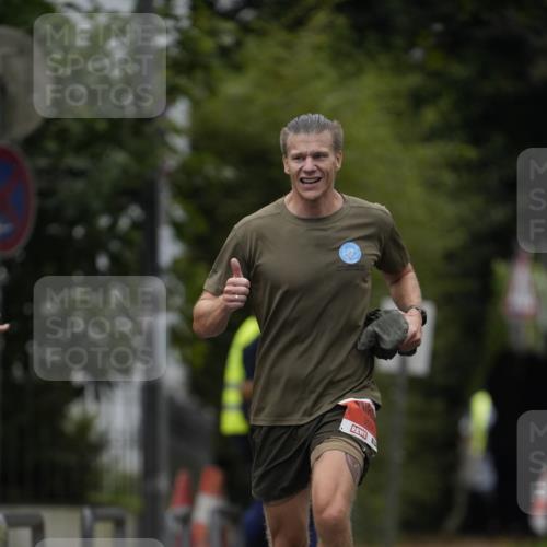 30.08.2026 - Blankeneser Heldenlauf Patografie http://msf.ph/oto/10093271 30.08.2026 09:23:55 Ziel 3556 meine-sportfotos.de