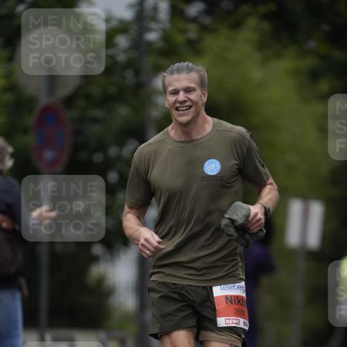 30.08.2026 - Blankeneser Heldenlauf Patografie http://msf.ph/oto/10093273 30.08.2026 09:23:56 Ziel 3556 meine-sportfotos.de
