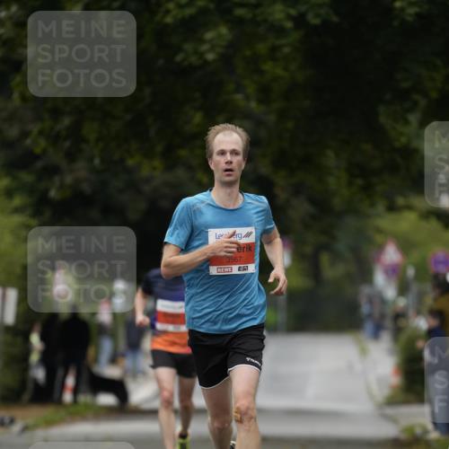 30.08.2026 - Blankeneser Heldenlauf Patografie http://msf.ph/oto/10093280 30.08.2026 09:24:03 Ziel 3556, 3567 meine-sportfotos.de