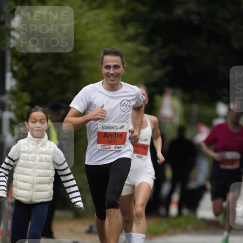 30.08.2026 - Blankeneser Heldenlauf Patografie http://msf.ph/oto/10093288 30.08.2026 09:24:24 Ziel 3575 meine-sportfotos.de