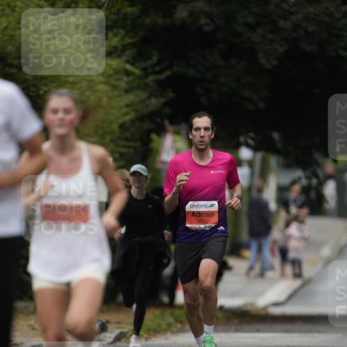 30.08.2026 - Blankeneser Heldenlauf Patografie http://msf.ph/oto/10093291 30.08.2026 09:24:27 Ziel 3575, 3642 meine-sportfotos.de