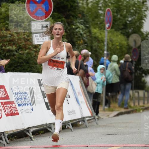30.08.2026 - Blankeneser Heldenlauf Patografie http://msf.ph/oto/10093295 30.08.2026 09:24:31 Ziel 3575, 3642, 3683 meine-sportfotos.de