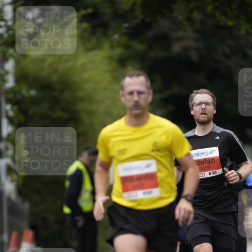 30.08.2026 - Blankeneser Heldenlauf Patografie http://msf.ph/oto/10093332 30.08.2026 09:25:53 Ziel 3633, 3667, 3698 meine-sportfotos.de