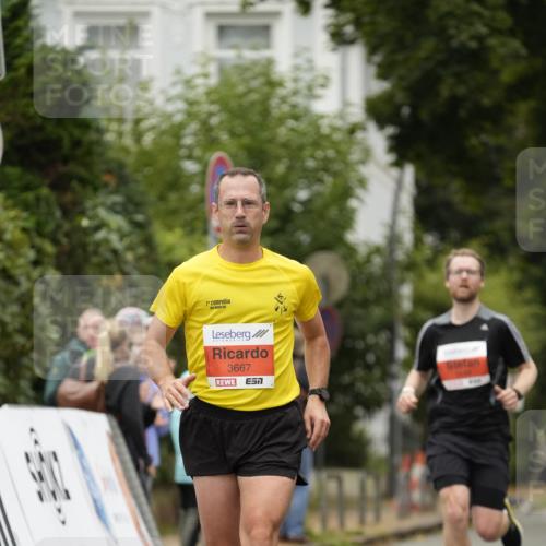 30.08.2026 - Blankeneser Heldenlauf Patografie http://msf.ph/oto/10093334 30.08.2026 09:25:56 Ziel 3633, 3667, 3698 meine-sportfotos.de