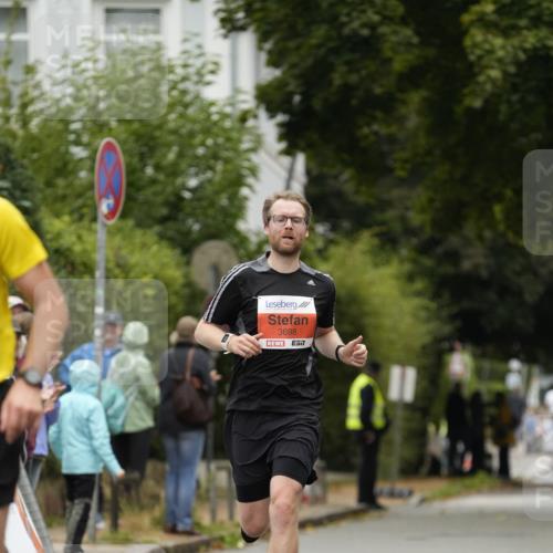 30.08.2026 - Blankeneser Heldenlauf Patografie http://msf.ph/oto/10093335 30.08.2026 09:25:57 Ziel 3633, 3667, 3698 meine-sportfotos.de