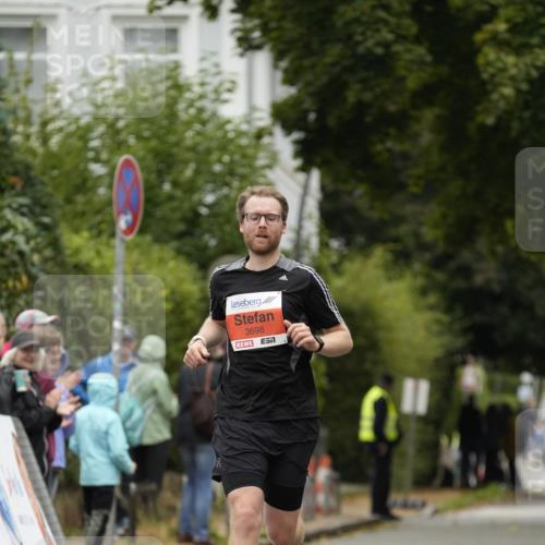 30.08.2026 - Blankeneser Heldenlauf Patografie http://msf.ph/oto/10093336 30.08.2026 09:25:57 Ziel 3633, 3667, 3698 meine-sportfotos.de