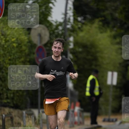 30.08.2026 - Blankeneser Heldenlauf Patografie http://msf.ph/oto/10093394 30.08.2026 09:27:47 Ziel 3593, 3713 meine-sportfotos.de