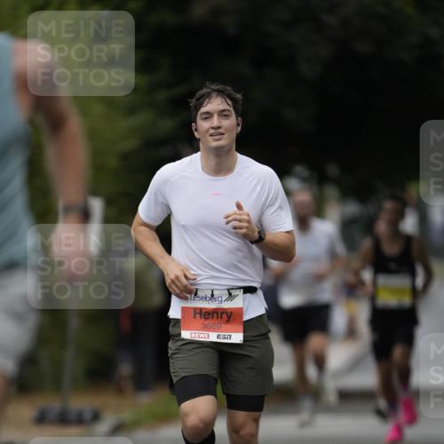 30.08.2026 - Blankeneser Heldenlauf Patografie http://msf.ph/oto/10093461 30.08.2026 09:28:36 Ziel 3560, 3669, 3684, 3708, 3719 meine-sportfotos.de