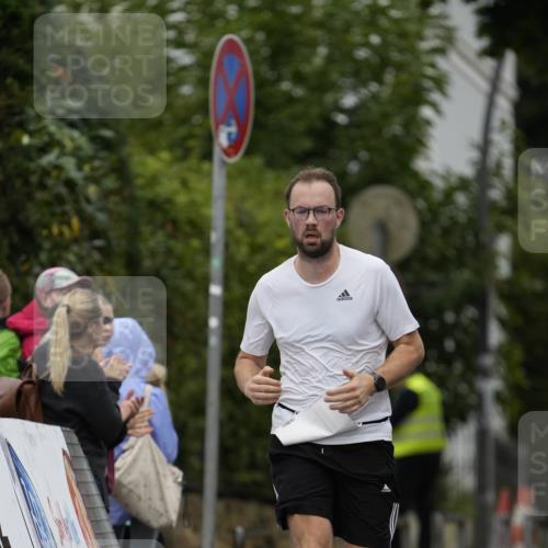 30.08.2026 - Blankeneser Heldenlauf Patografie http://msf.ph/oto/10093476 30.08.2026 09:28:48 Ziel 1612, 3514, 3515 meine-sportfotos.de