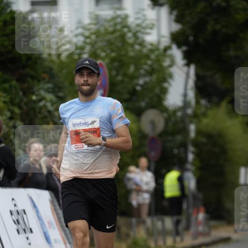 30.08.2026 - Blankeneser Heldenlauf Patografie http://msf.ph/oto/10093537 30.08.2026 09:29:46 Ziel 3558, 3671 meine-sportfotos.de