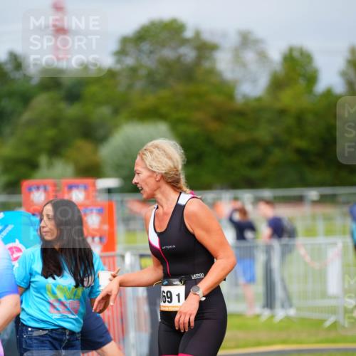 30.08.2026 - Elbe Triathlon Hamburg LAZAROV Photography http://msf.ph/oto/10093545 30.08.2026 14:30:16 Laufen 69, 1 meine-sportfotos.de