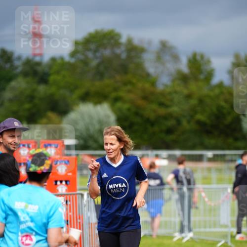 30.08.2026 - Elbe Triathlon Hamburg LAZAROV Photography http://msf.ph/oto/10093561 30.08.2026 14:31:01 Laufen 100, 100 meine-sportfotos.de