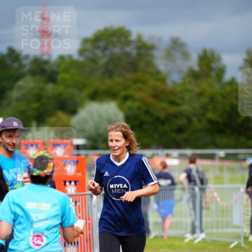 30.08.2026 - Elbe Triathlon Hamburg LAZAROV Photography http://msf.ph/oto/10093563 30.08.2026 14:31:02 Laufen 100, 100 meine-sportfotos.de