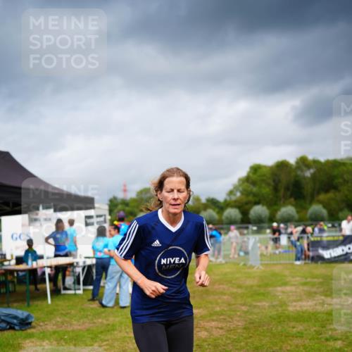 30.08.2026 - Elbe Triathlon Hamburg LAZAROV Photography http://msf.ph/oto/10093564 30.08.2026 14:31:11 Laufen  meine-sportfotos.de