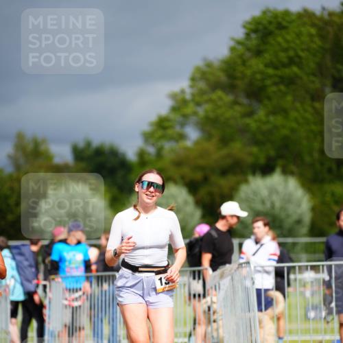 30.08.2026 - Elbe Triathlon Hamburg LAZAROV Photography http://msf.ph/oto/10093594 30.08.2026 14:31:27 Laufen 13 meine-sportfotos.de