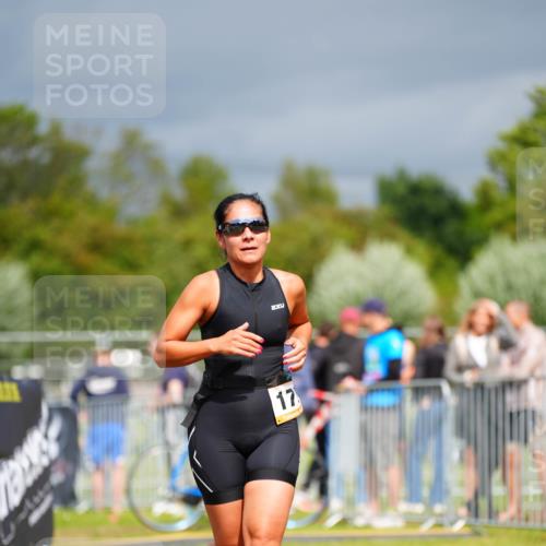 30.08.2026 - Elbe Triathlon Hamburg LAZAROV Photography http://msf.ph/oto/10093604 30.08.2026 14:31:29 Laufen 17, 2 meine-sportfotos.de