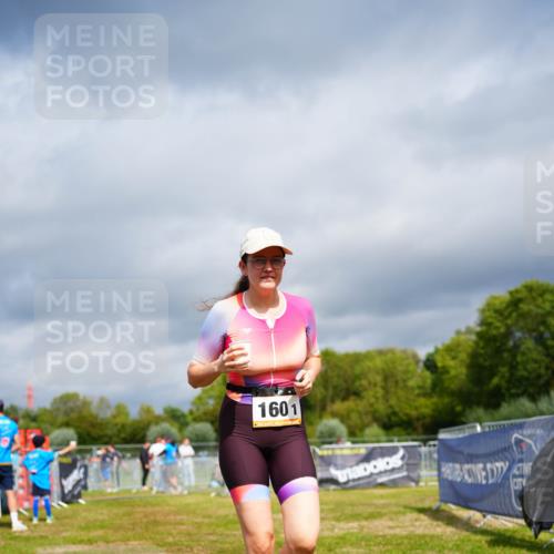 30.08.2026 - Elbe Triathlon Hamburg LAZAROV Photography http://msf.ph/oto/10093644 30.08.2026 14:34:01 Laufen 1601 meine-sportfotos.de