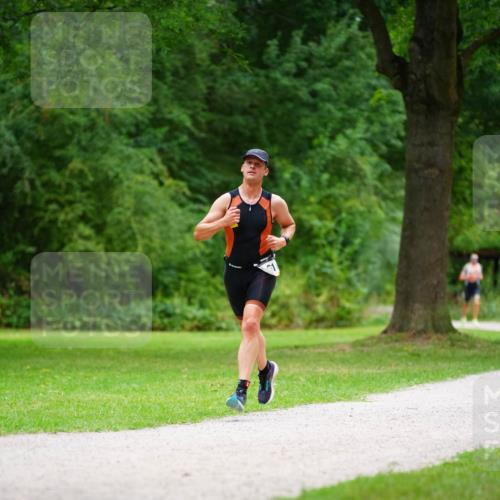 30.08.2026 - Elbe Triathlon Hamburg LAZAROV Photography http://msf.ph/oto/10093651 30.08.2026 15:16:00 Laufen  meine-sportfotos.de