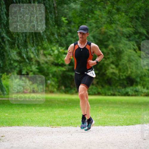 30.08.2026 - Elbe Triathlon Hamburg LAZAROV Photography http://msf.ph/oto/10093659 30.08.2026 15:16:02 Laufen  meine-sportfotos.de