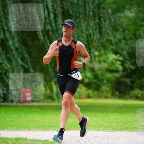 30.08.2026 - Elbe Triathlon Hamburg LAZAROV Photography http://msf.ph/oto/10093665 30.08.2026 15:16:02 Laufen 14 meine-sportfotos.de
