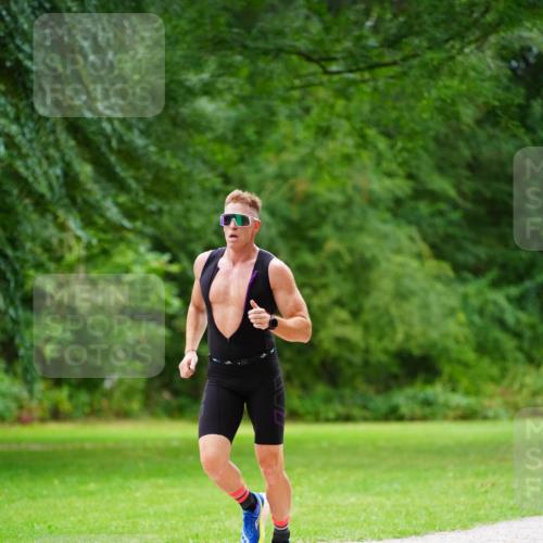 30.08.2026 - Elbe Triathlon Hamburg LAZAROV Photography http://msf.ph/oto/10093677 30.08.2026 15:16:28 Laufen  meine-sportfotos.de