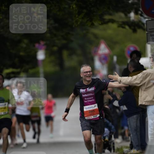 30.08.2026 - Blankeneser Heldenlauf Patografie http://msf.ph/oto/10093682 30.08.2026 09:31:36 Ziel 1023, 1597, 3598, 3707 meine-sportfotos.de