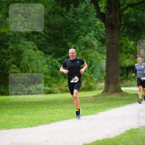 30.08.2026 - Elbe Triathlon Hamburg LAZAROV Photography http://msf.ph/oto/10093688 30.08.2026 15:17:27 Laufen 79, 2 meine-sportfotos.de