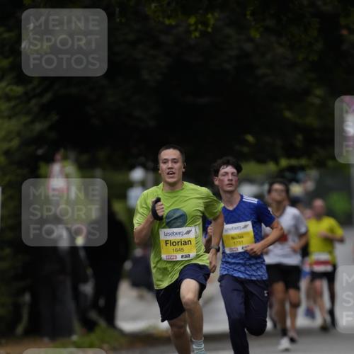 30.08.2026 - Blankeneser Heldenlauf Patografie http://msf.ph/oto/10093689 30.08.2026 09:31:39 Ziel 1023, 1645, 3598, 3707 meine-sportfotos.de
