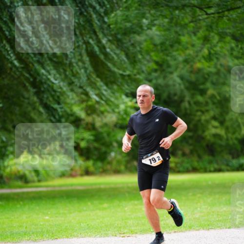 30.08.2026 - Elbe Triathlon Hamburg LAZAROV Photography http://msf.ph/oto/10093693 30.08.2026 15:17:29 Laufen 792 meine-sportfotos.de