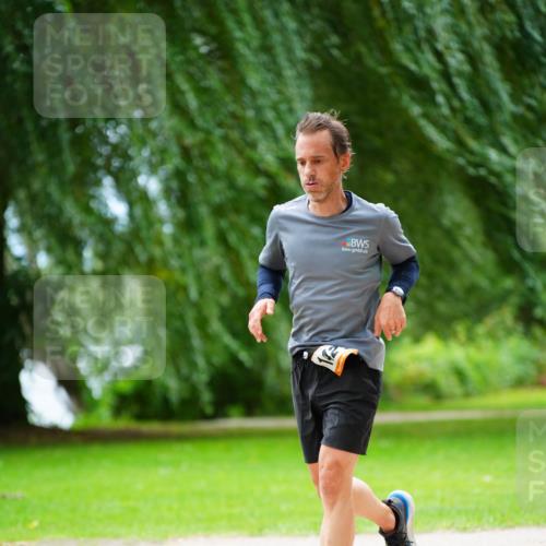 30.08.2026 - Elbe Triathlon Hamburg LAZAROV Photography http://msf.ph/oto/10093711 30.08.2026 15:17:33 Laufen 1 meine-sportfotos.de