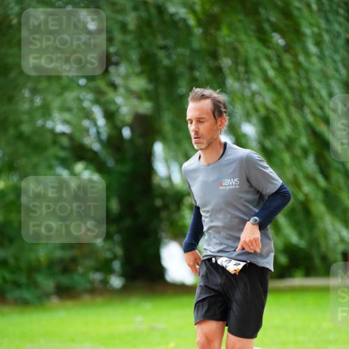 30.08.2026 - Elbe Triathlon Hamburg LAZAROV Photography http://msf.ph/oto/10093714 30.08.2026 15:17:34 Laufen  meine-sportfotos.de
