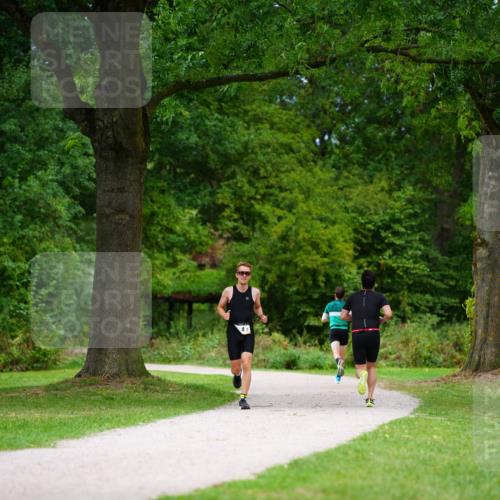 30.08.2026 - Elbe Triathlon Hamburg LAZAROV Photography http://msf.ph/oto/10093719 30.08.2026 15:19:09 Laufen 42 meine-sportfotos.de