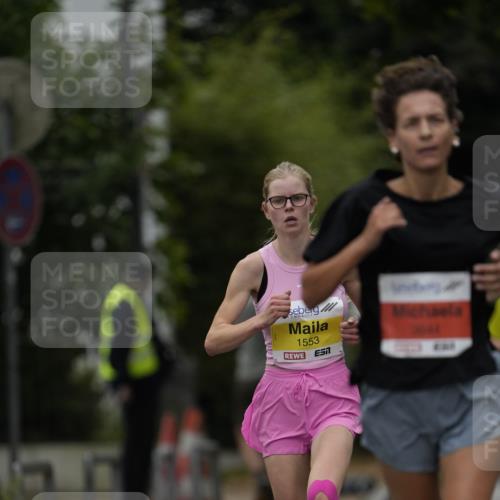 30.08.2026 - Blankeneser Heldenlauf Patografie http://msf.ph/oto/10093733 30.08.2026 09:31:56 Ziel 1553, 3644, 3703 meine-sportfotos.de