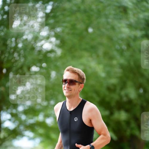 30.08.2026 - Elbe Triathlon Hamburg LAZAROV Photography http://msf.ph/oto/10093749 30.08.2026 15:19:18 Laufen 134, 2, 3 meine-sportfotos.de