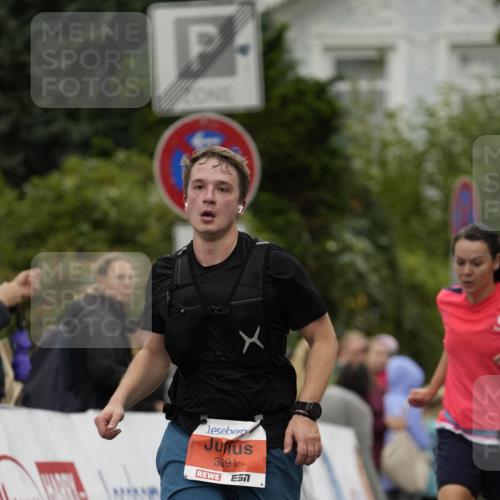 30.08.2026 - Blankeneser Heldenlauf Patografie http://msf.ph/oto/10093758 30.08.2026 09:32:10 Ziel 3618, 3639, 3691 meine-sportfotos.de