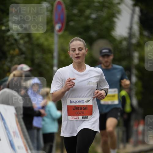 30.08.2026 - Blankeneser Heldenlauf Patografie http://msf.ph/oto/10093770 30.08.2026 09:32:19 Ziel 1521, 3670, 3704 meine-sportfotos.de