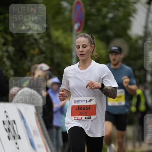 30.08.2026 - Blankeneser Heldenlauf Patografie http://msf.ph/oto/10093773 30.08.2026 09:32:20 Ziel 1521, 3670, 3704 meine-sportfotos.de