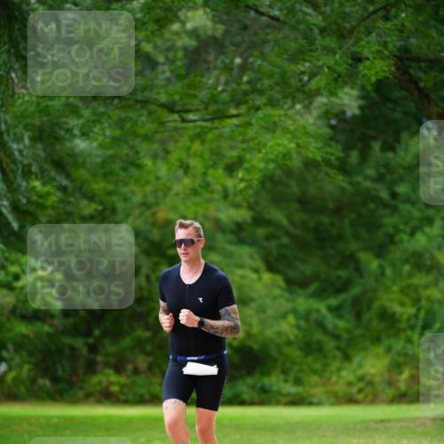 30.08.2026 - Elbe Triathlon Hamburg LAZAROV Photography http://msf.ph/oto/10093780 30.08.2026 15:20:53 Laufen  meine-sportfotos.de