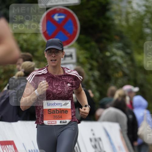 30.08.2026 - Blankeneser Heldenlauf Patografie http://msf.ph/oto/10093797 30.08.2026 09:32:35 Ziel 1439, 3536, 3554 meine-sportfotos.de