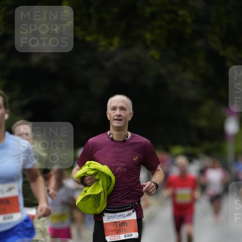 30.08.2026 - Blankeneser Heldenlauf Patografie http://msf.ph/oto/10093809 30.08.2026 09:32:43 Ziel 3516, 3570, 3727 meine-sportfotos.de