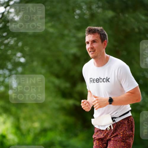 30.08.2026 - Elbe Triathlon Hamburg LAZAROV Photography http://msf.ph/oto/10093817 30.08.2026 15:21:14 Laufen  meine-sportfotos.de