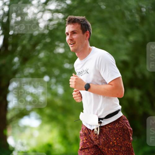 30.08.2026 - Elbe Triathlon Hamburg LAZAROV Photography http://msf.ph/oto/10093819 30.08.2026 15:21:15 Laufen  meine-sportfotos.de